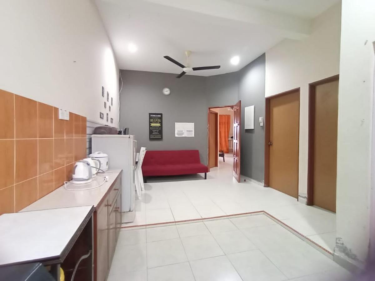 Seaview Promenade Homestay Дунгун Экстерьер фото